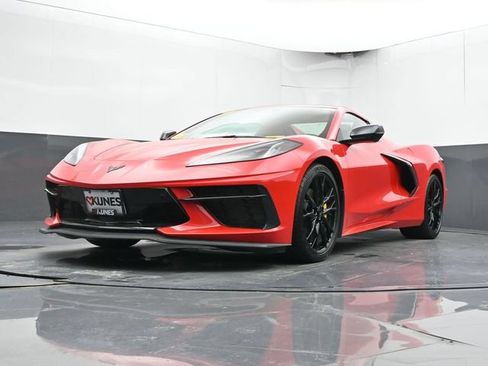 Used 2025 Chevrolet Corvette Stingray Preferred Conv w/ 2LT RWD image 43
