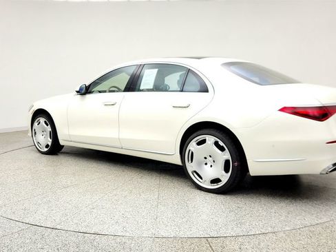 Used 2022 Mercedes-Benz S 580 4MATIC Sedan image 7