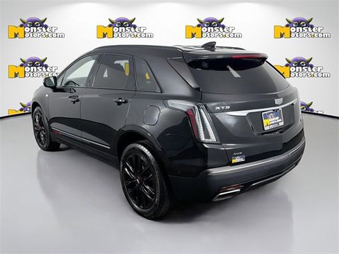 Used 2024 Cadillac XT5 Sportv image 7