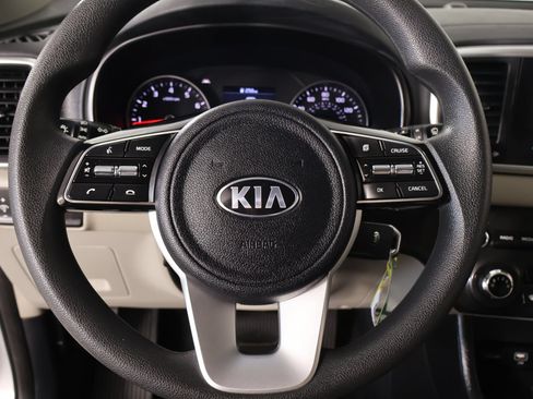 Used 2022 Kia Sportage LX FWD image 3