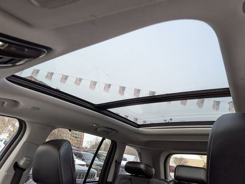 Used 2023 Jeep Grand Cherokee 30th Anniversary image 25