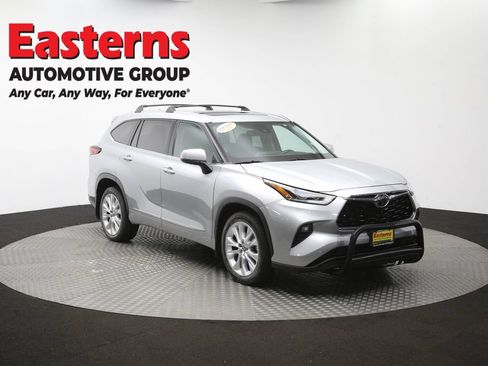 Used 2021 Toyota Highlander Limited AWD/4WD image 54
