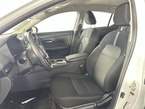 Certified 2025 Nissan Sentra SV FWD image 11