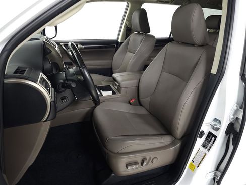 Certified 2021 Lexus GX 460 Premium w/ Premium Package image 15