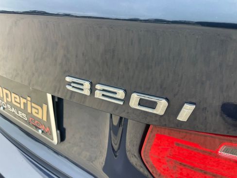 Used 2013 BMW 320i Sedan image 8
