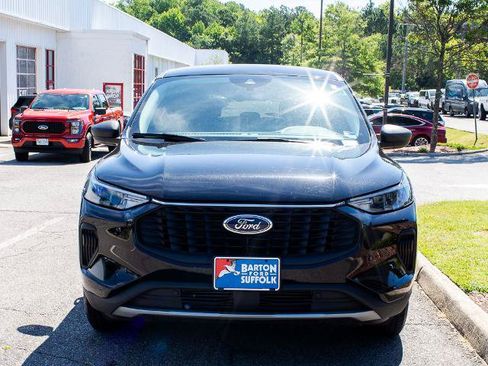 Certified 2025 Ford Escape Active AWD/4WD image 2