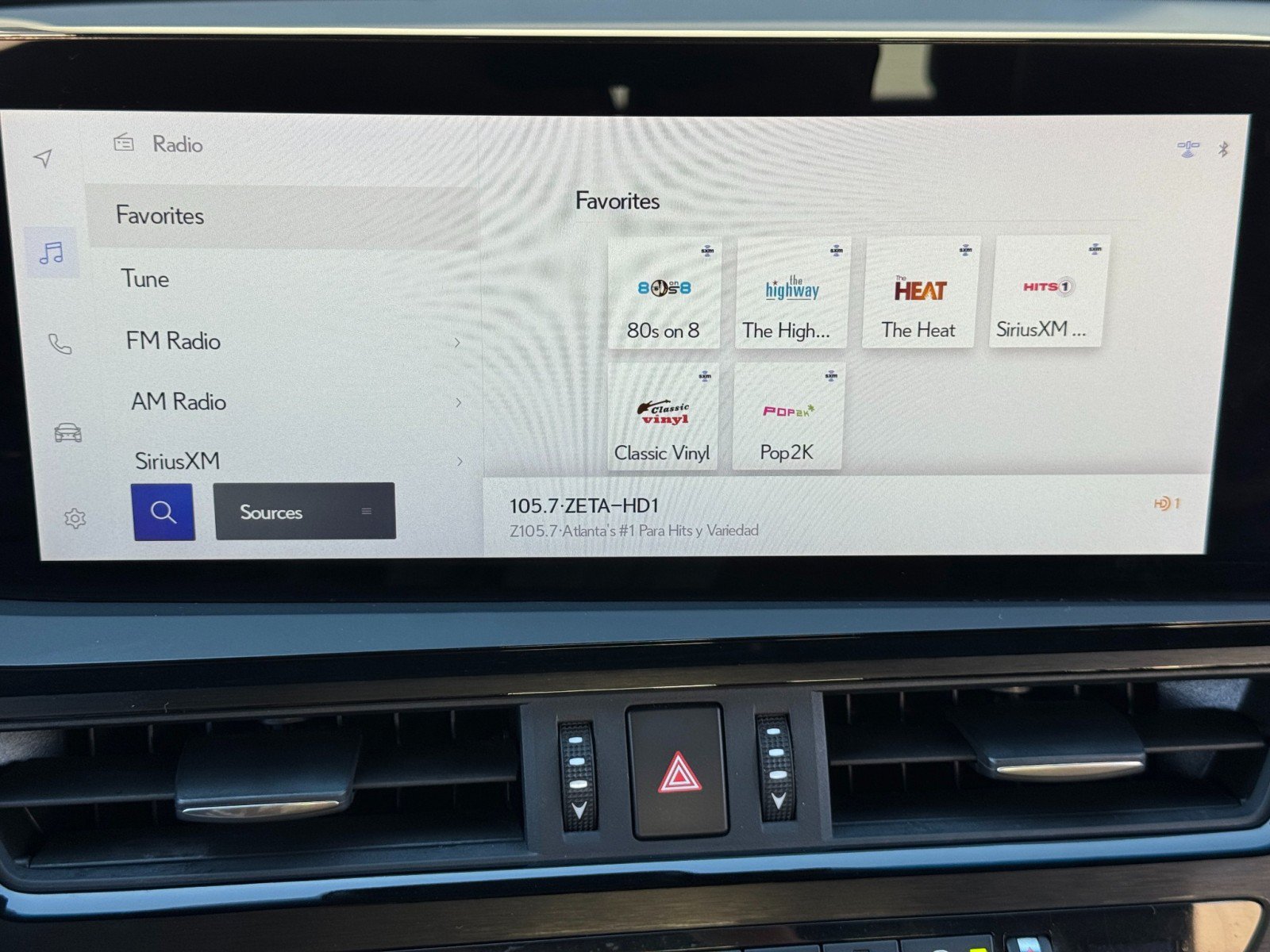 Used 2024 Lexus ES 300h w/ Premium Package FWD image 30