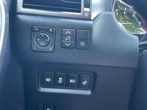 Used 2022 Lexus GX 460 w/ Black Line Special Edition AWD/4WD image 24