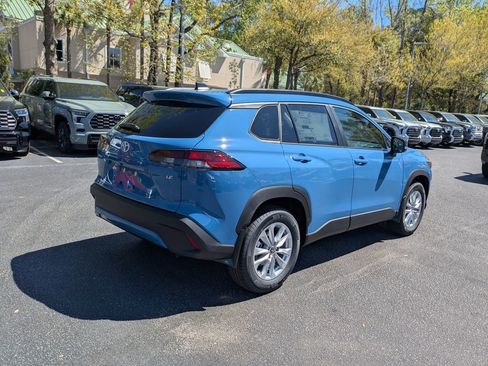 New 2026 Toyota Corolla Cross LE image 5
