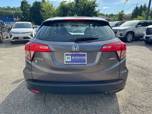 Used 2016 Honda HR-V LX image 5