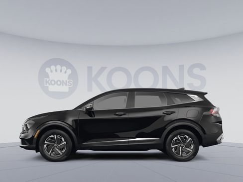 Used 2023 Kia Sportage LX AWD/4WD image 2