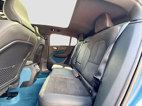 Used 2023 Volvo C40 P8 Recharge Plus image 26