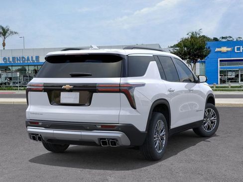 New 2026 Chevrolet Traverse LT w/ Driver Confidence Package image 4