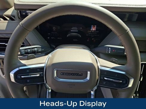 Used 2025 GMC Yukon Denali w/ LPO, Floor Liner Package AWD/4WD image 4