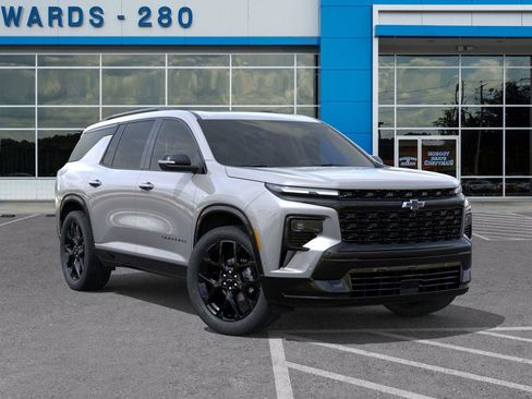 New 2026 Chevrolet Traverse RS w/ LPO, Floor Liner Package image 7