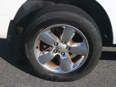 Used 2016 RAM 1500 Big Horn AWD/4WD image 34