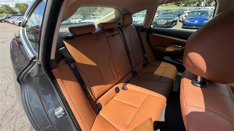 Used 2015 BMW 335i Gran Turismo xDrive AWD/4WD image 23