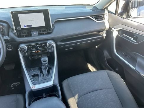 Used 2025 Toyota RAV4 XLE FWD image 17