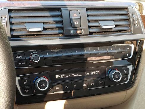 Used 2016 BMW 320i xDrive Sedan image 23