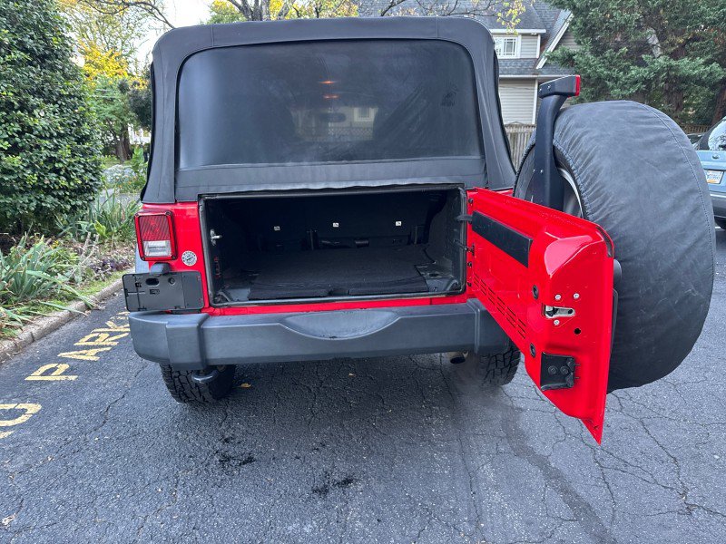 Used 2018 Jeep Wrangler Unlimited Sport S AWD/4WD image 27