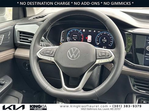 Used 2022 Volkswagen Taos SEL AWD/4WD image 8