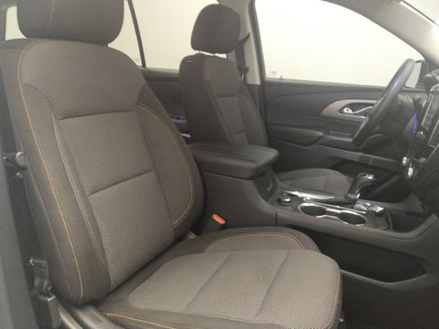 Used 2018 Chevrolet Traverse LS FWD image 21