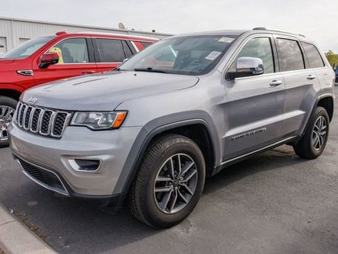 Used 2021 Jeep Grand Cherokee Limited image 4