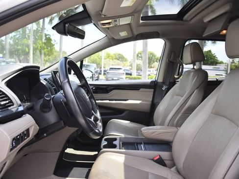 Used 2022 Honda Odyssey Elite image 19