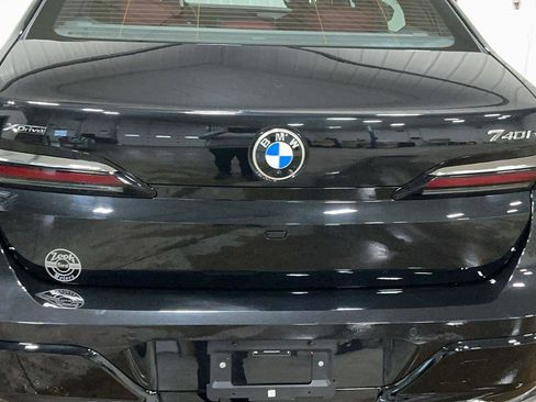 Used 2025 BMW 740i xDrive 740i xDrive image 10