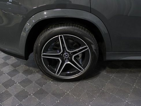 New 2026 Mercedes-Benz GLS 450 4MATIC image 11