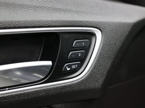 Used 2018 Acura TLX V6 w/ Technology Package FWD image 16