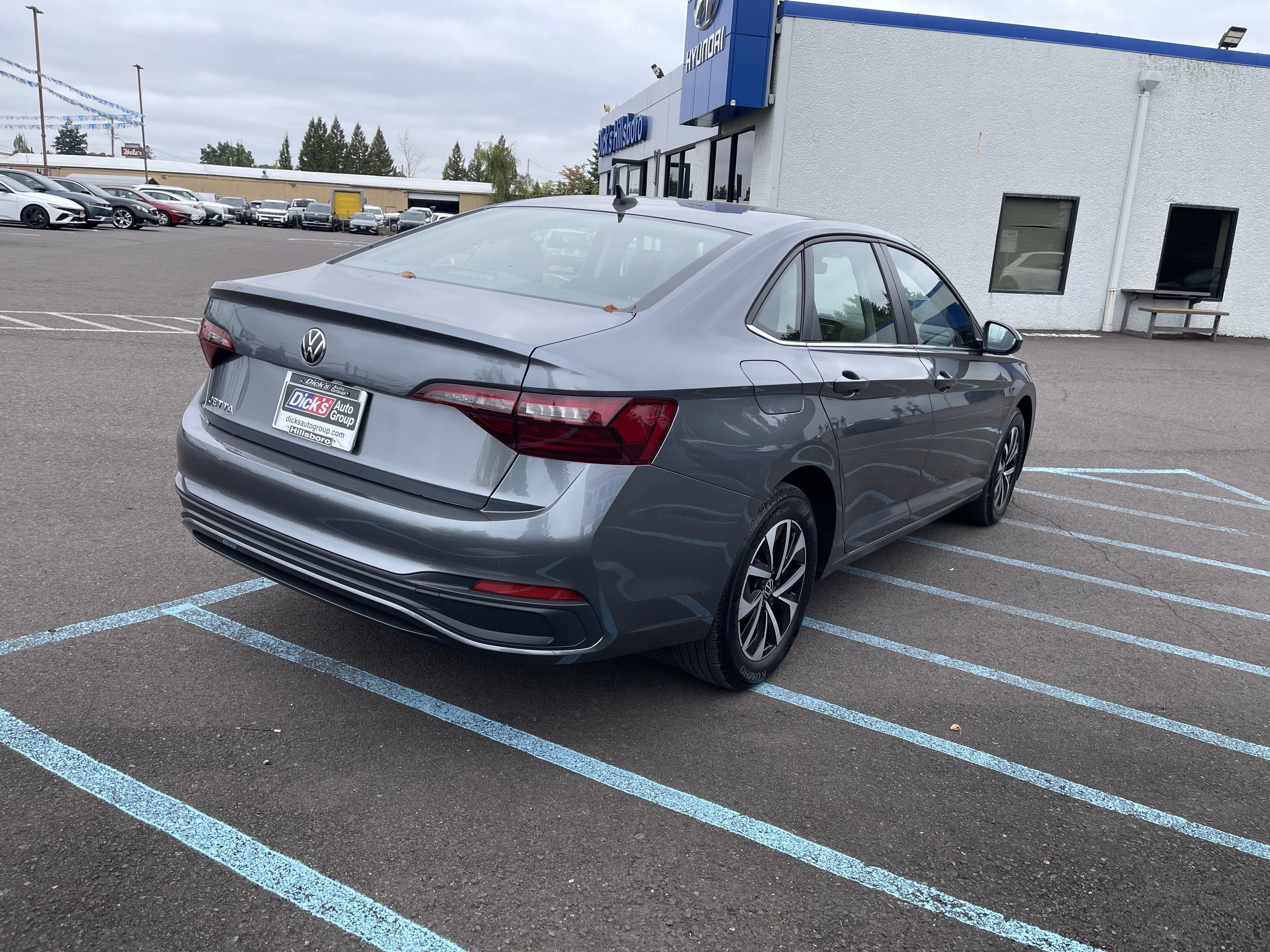 Used 2023 Volkswagen Jetta S FWD image 5