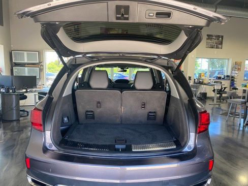 Used 2019 Acura MDX FWD image 19