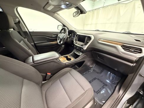 Used 2021 GMC Acadia SLE w/ Driver Convenience Package FWD image 8