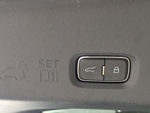 Certified 2025 Ford Expedition Active image 14