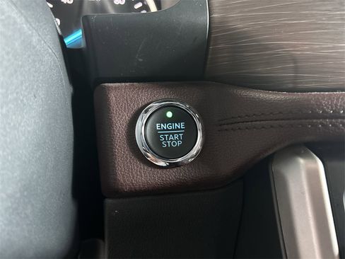 Used 2024 Ford Expedition Max Limited image 32