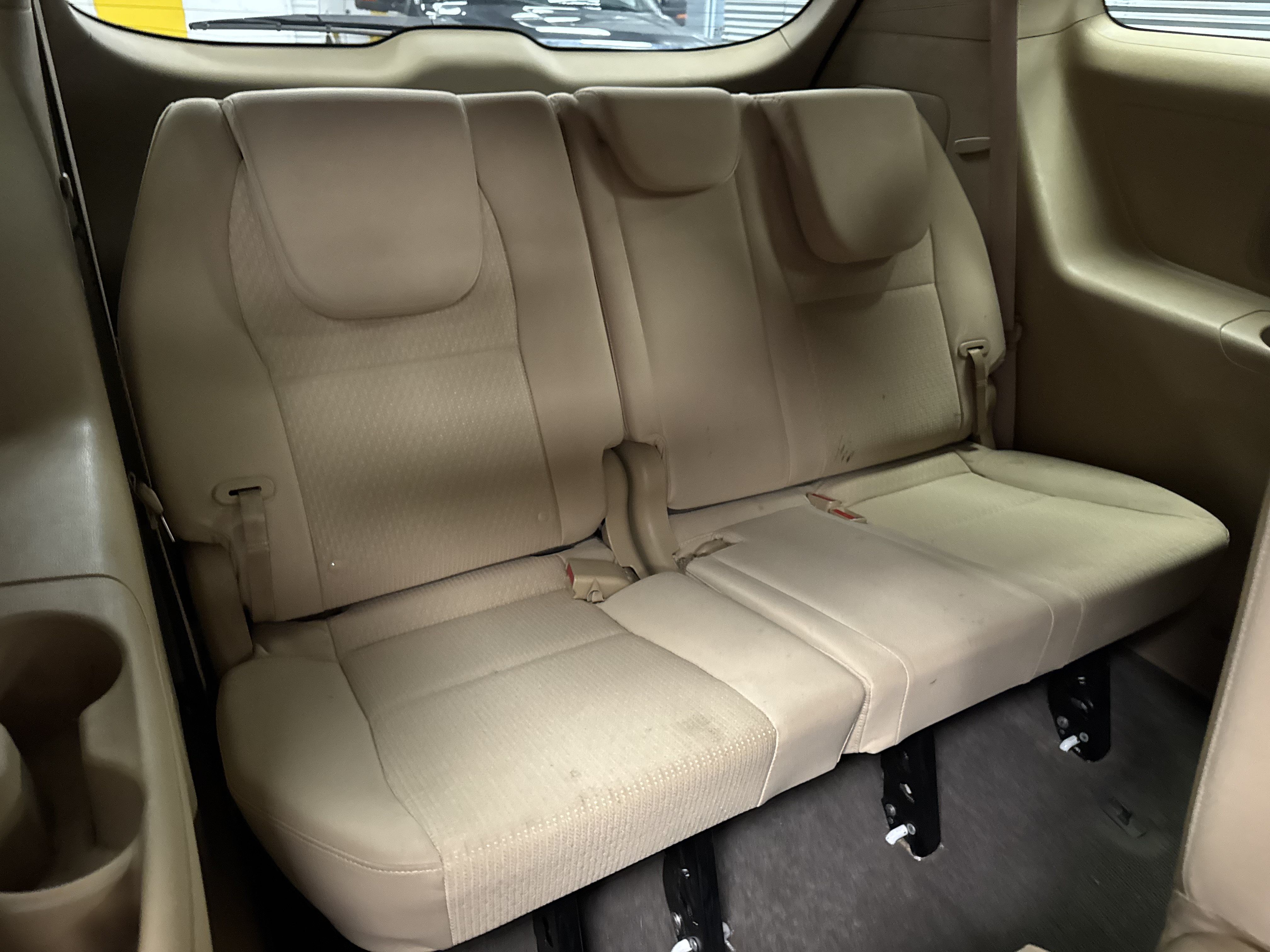 Used 2017 Kia Sedona LX FWD image 14