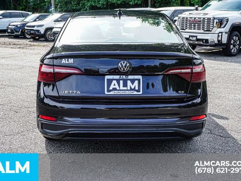 Used 2024 Volkswagen Jetta SE FWD image 10