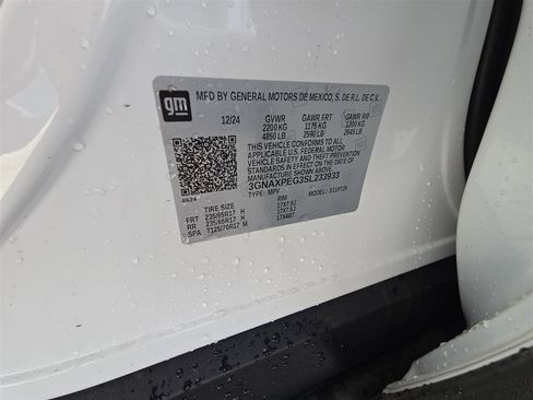 New 2025 Chevrolet Equinox LT image 33