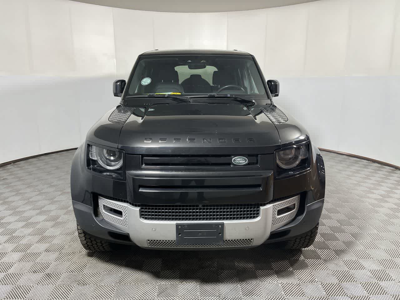 Used 2025 Land Rover Defender 110 S AWD/4WD image 3