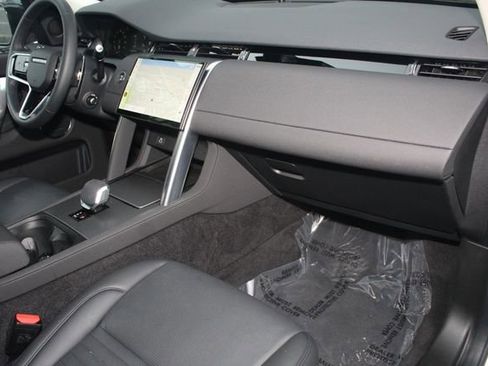 Used 2025 Land Rover Discovery Sport S image 26