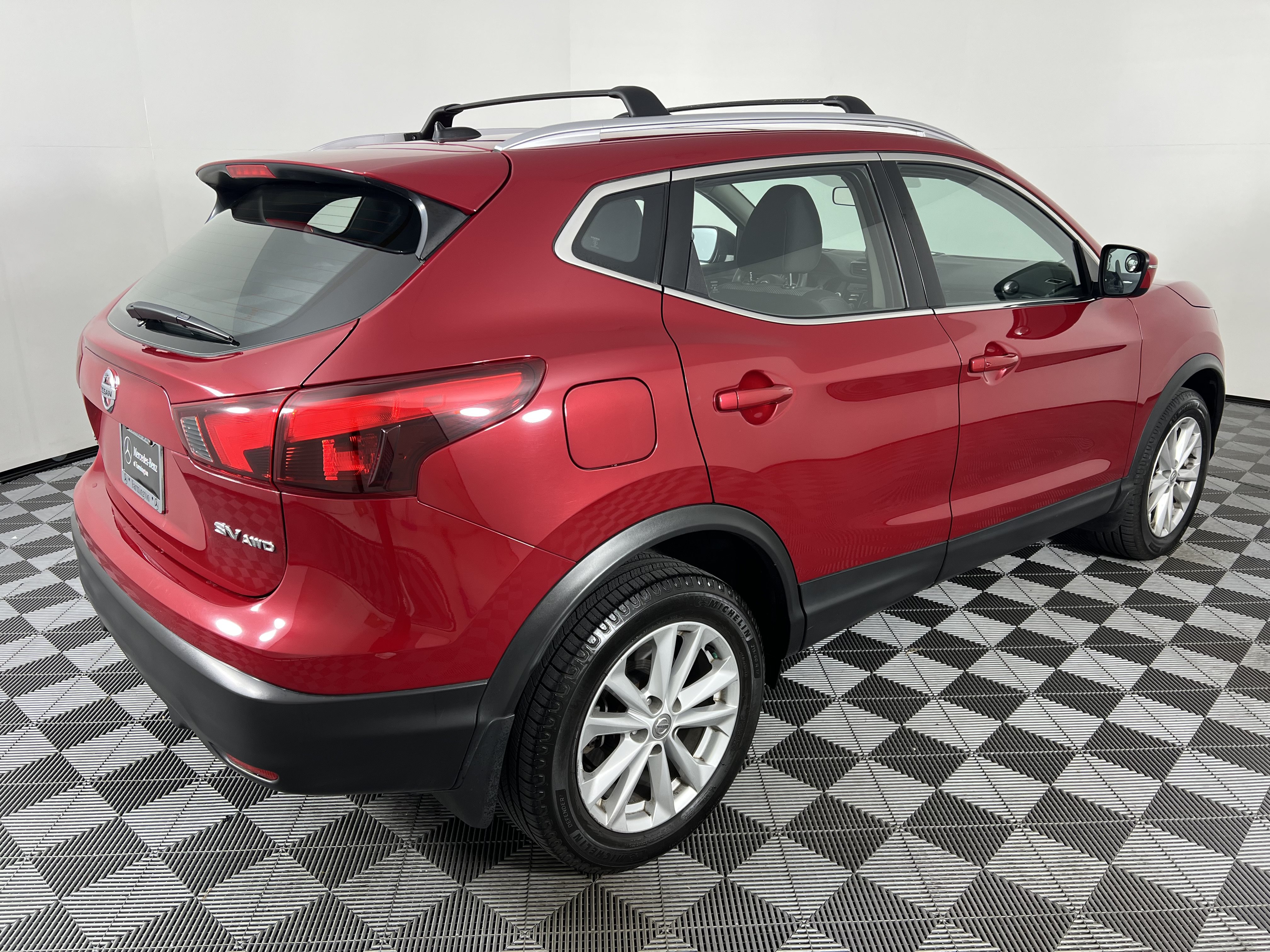 Used 2018 Nissan Rogue Sport SV AWD/4WD image 13