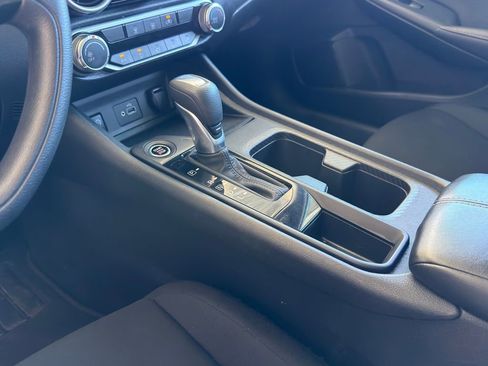 Used 2024 Nissan Sentra S image 14