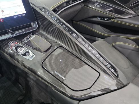 Used 2023 Chevrolet Corvette Z06 w/ Z07 Performance Package RWD image 18