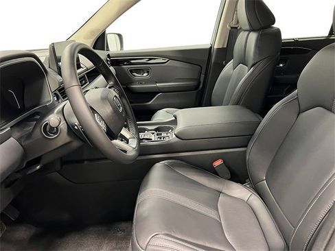 New 2025 Honda Pilot EX-L image 12