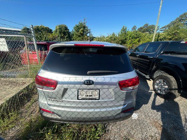 Used 2017 Kia Sorento L FWD image 4
