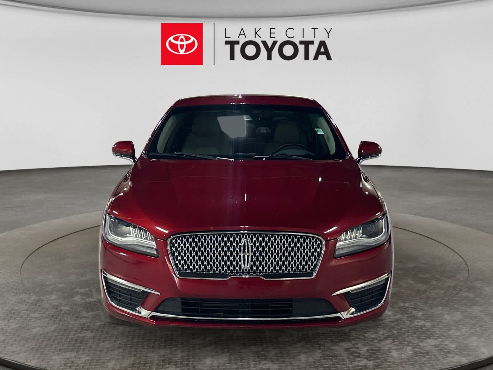 Used 2019 Lincoln MKZ Reserve FWD image 14