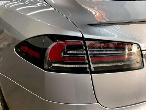 Used 2025 Tesla Model S Plaid image 32