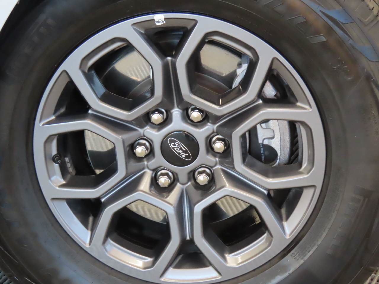 Used 2025 Ford Expedition Active RWD image 7