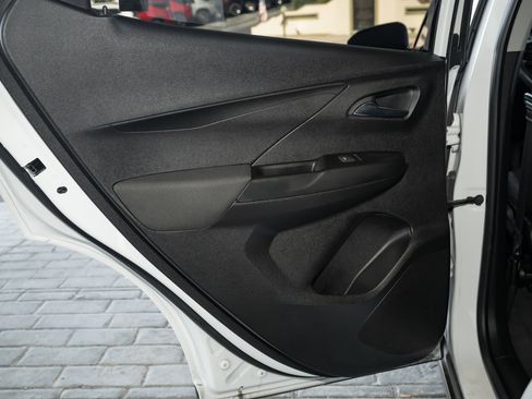 Used 2022 Chevrolet Bolt LT image 31